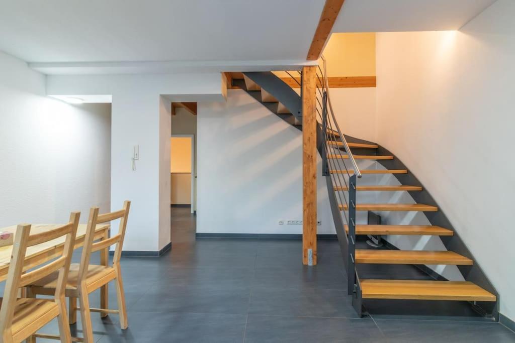 Maisonette-Wohnung Mit 5 Schlafzimmern Woerrstadt Ngoại thất bức ảnh