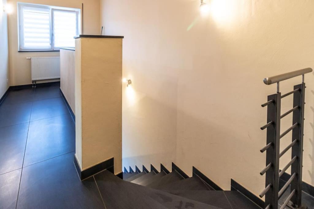 Maisonette-Wohnung Mit 5 Schlafzimmern Woerrstadt Ngoại thất bức ảnh