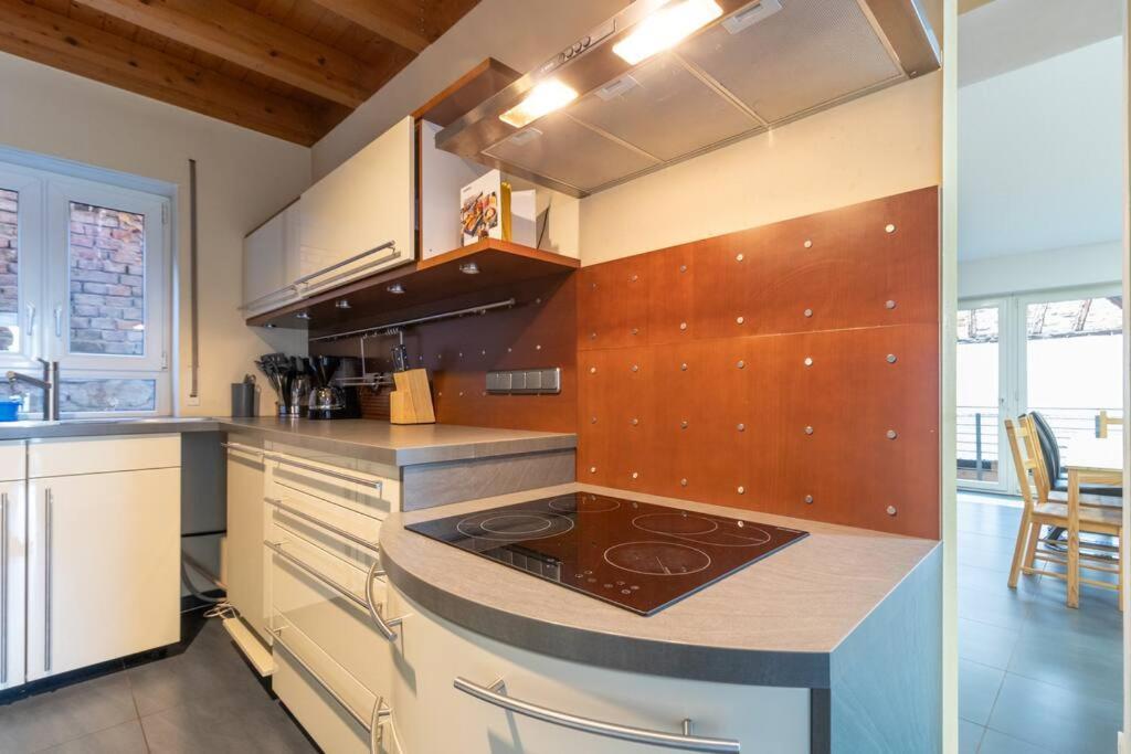 Maisonette-Wohnung Mit 5 Schlafzimmern Woerrstadt Ngoại thất bức ảnh